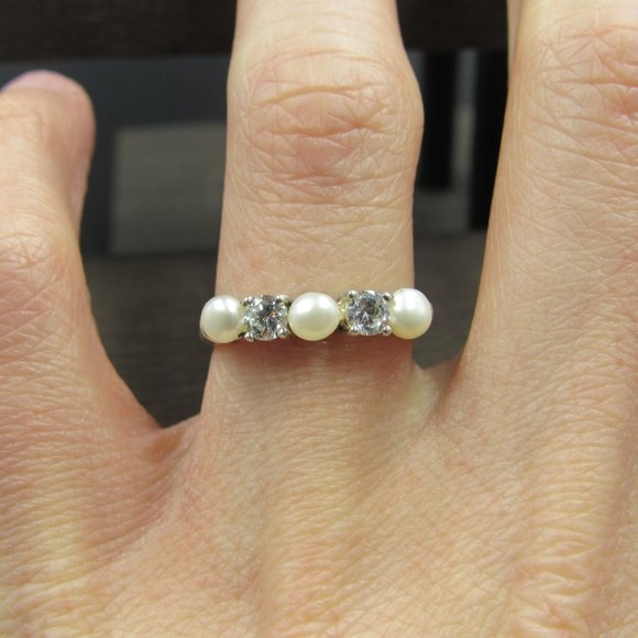Size 7 Sterling Silver White Pearl & Clear CZ Gem Band Ring Vintage - Picture 2 of 7